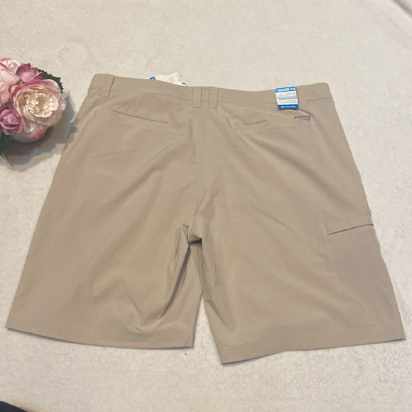 COLUMBIA NWT Men’s Omni Shade Shorts NWT - Picture 5 of 7
